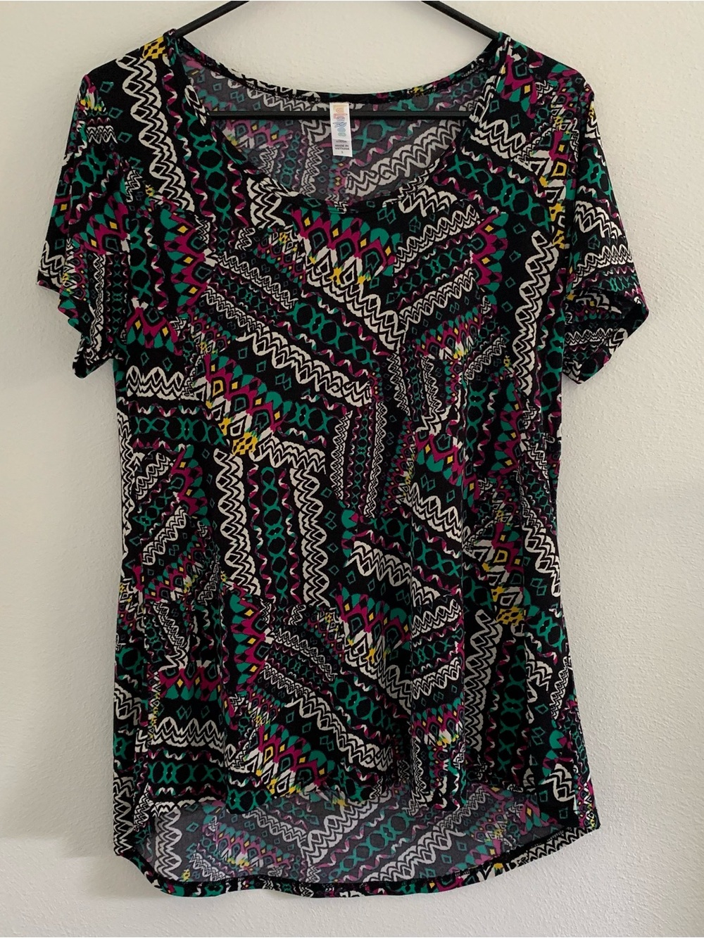 Small LuLaRoe classic t